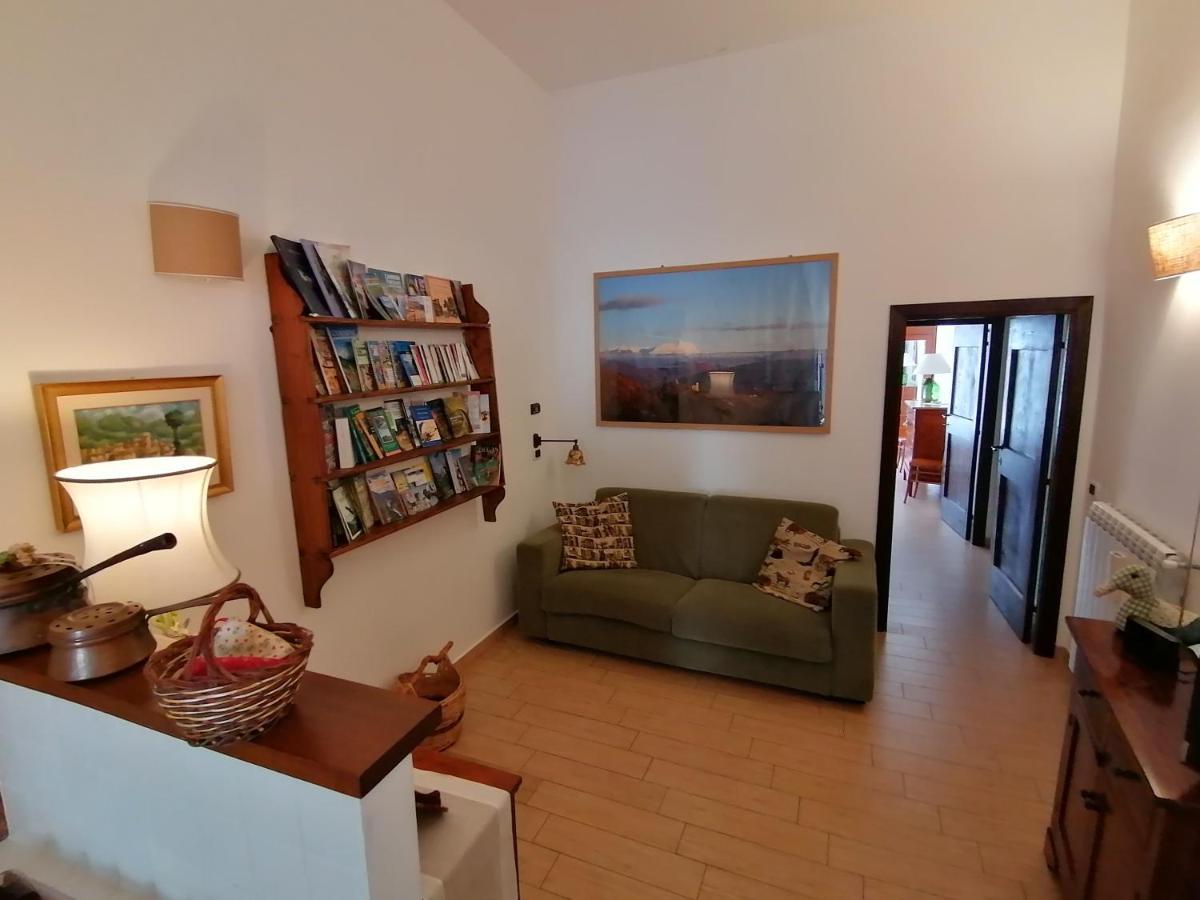 Il Sorriso Apartment Orvinio ภายนอก รูปภาพ